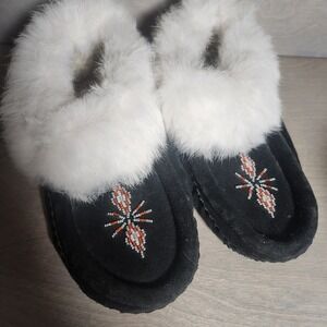 Suede Moccasin Slippers, Beaded Detail, White Fur Trim, Indoor Shoes‎